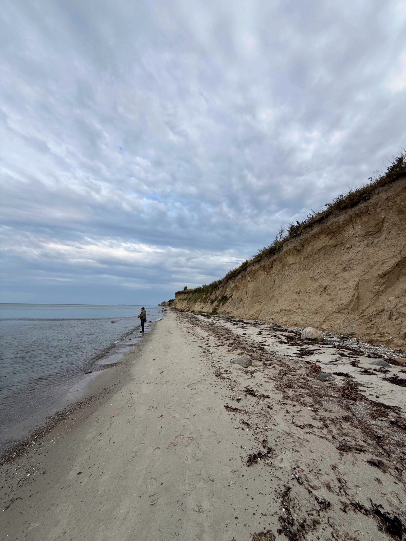 Fisker ved vandet langs Nordskov